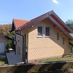 Va Vikendica Nyaraló Tešanj