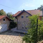 Va Vikendica Сasa de vacaciones