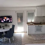 Сasa de vacaciones Va Vikendica *