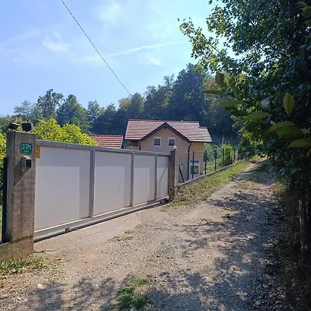 Holiday home Va Vikendica Tesanj