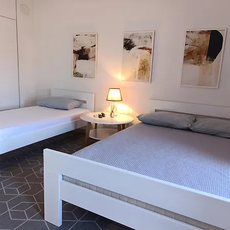 Semesterbostad Va Vikendica *