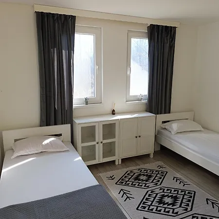 Va Vikendica Semesterbostad