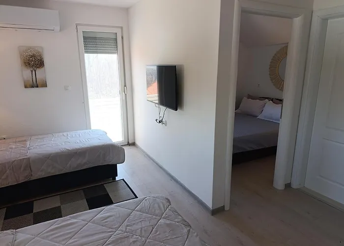 Va Vikendica Semesterbostad