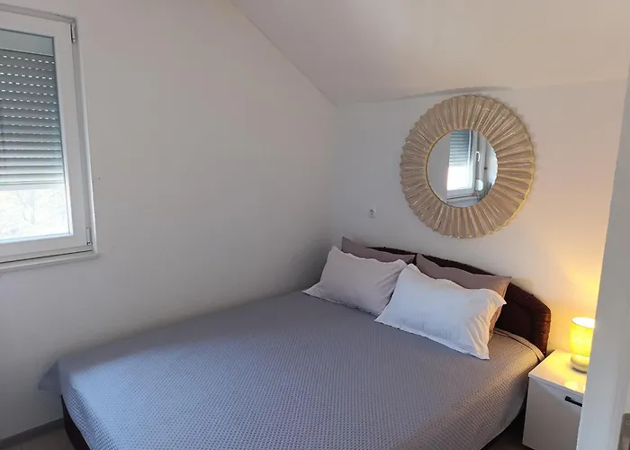 Va Vikendica Semesterbostad Tesanj